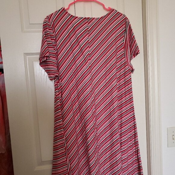 EUC Allison/Brittney Women's 1X Striped T-Shirt Dress - Picture 4 of 6